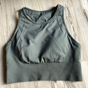 Lululemon ebb to train